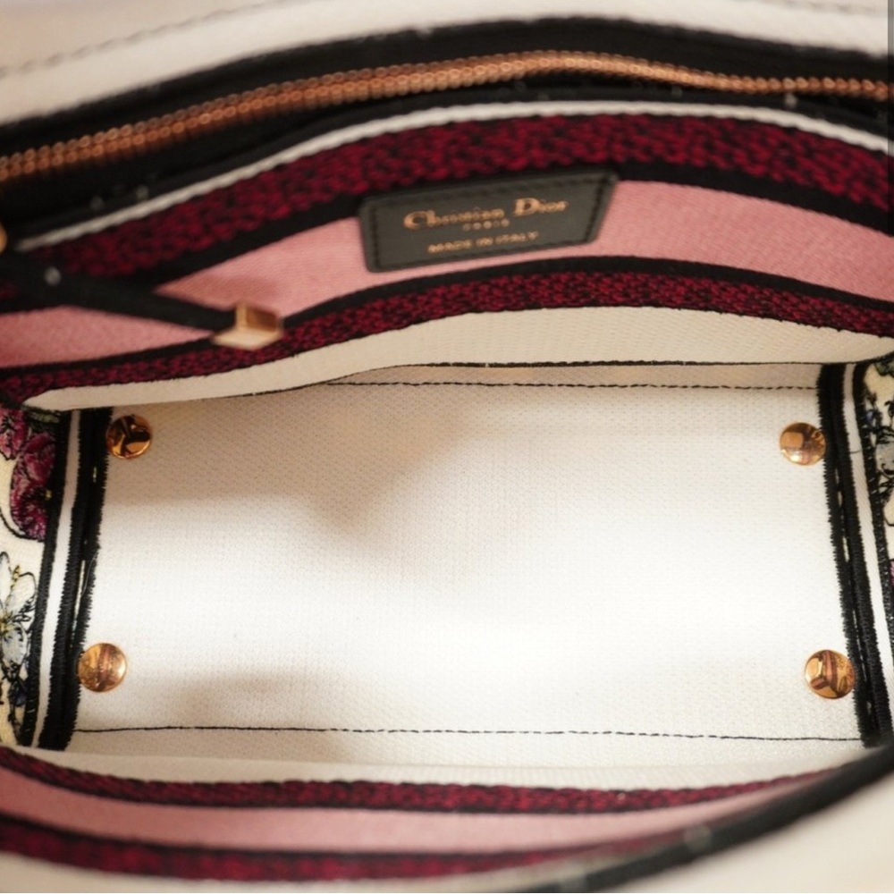 Dior Floral Women's Bag - Picture 8 of 12